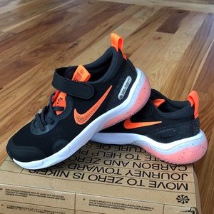 Nike Explor Next Nature Sneaker DC5861 001 Black/Hyper Crimson Size: 13c